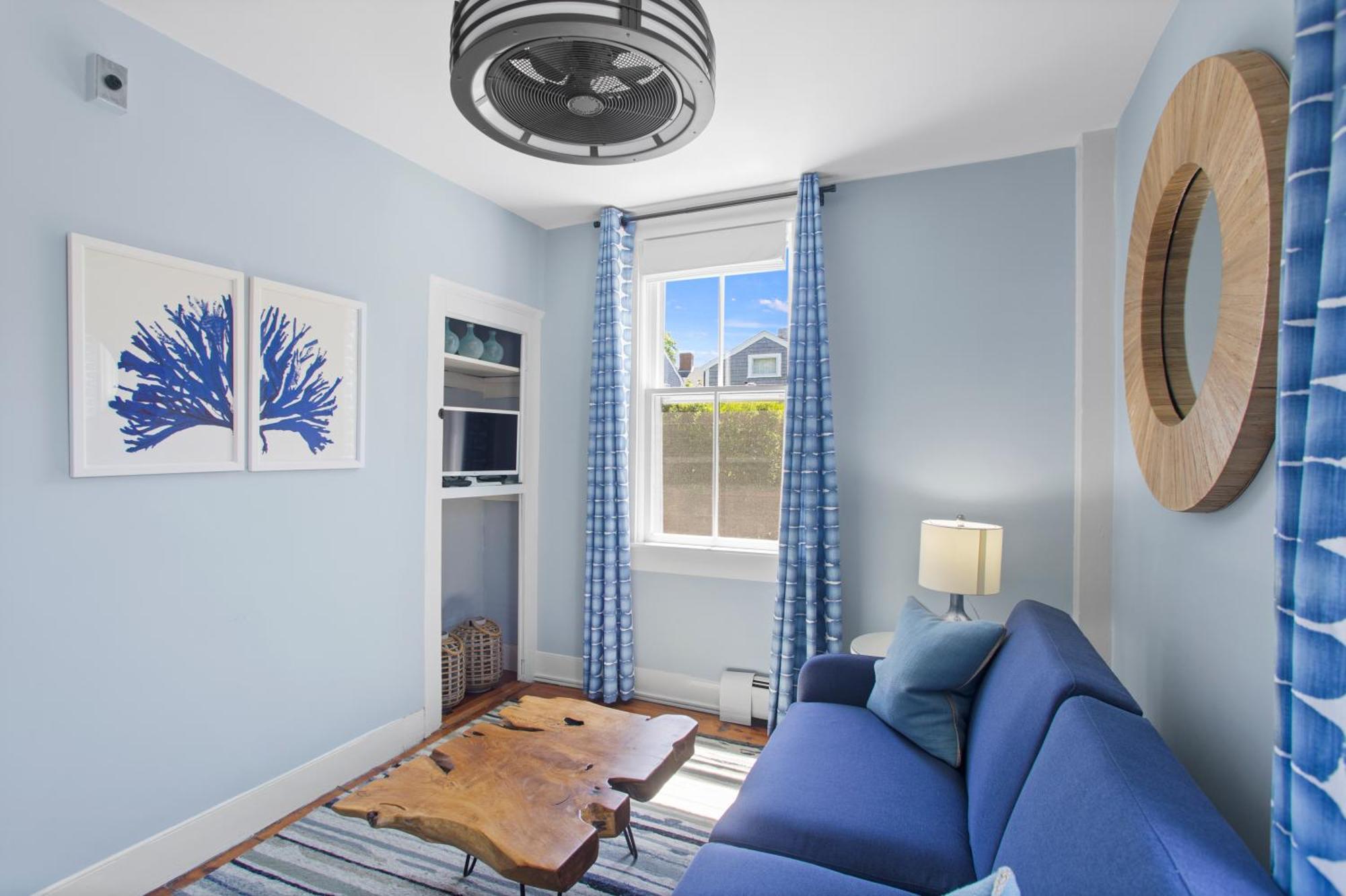 Carlisle House Inn Нантъкет Екстериор снимка